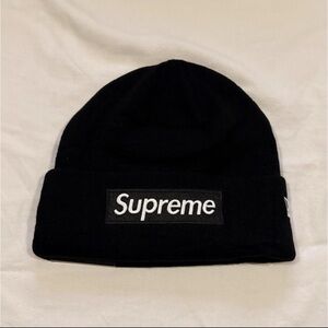 Supreme New Era Box Logo Beanie FW25 Black – Brand New w/ Tags & Bag